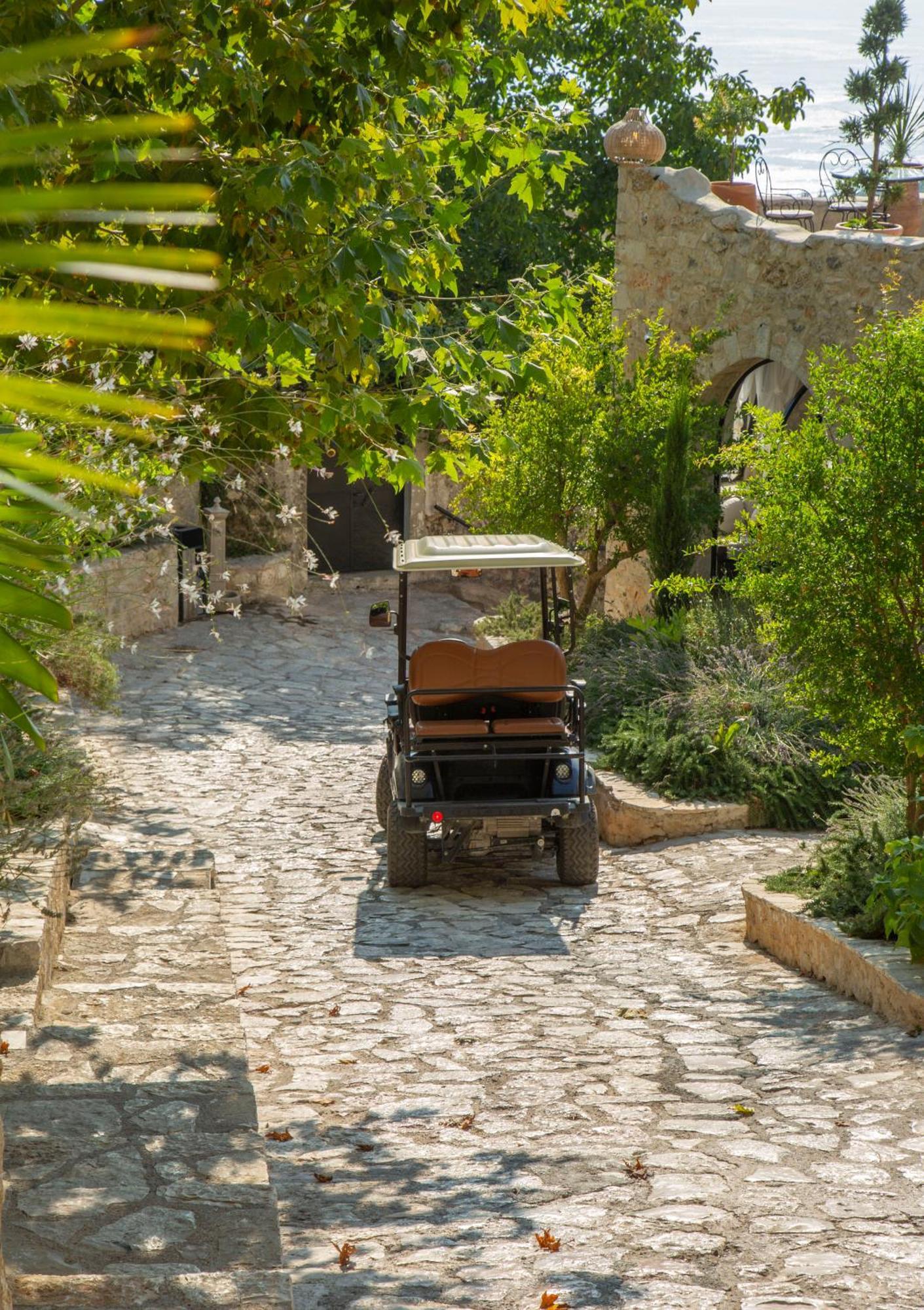 Hotel Zoe Hora Dhërmi Exterior foto