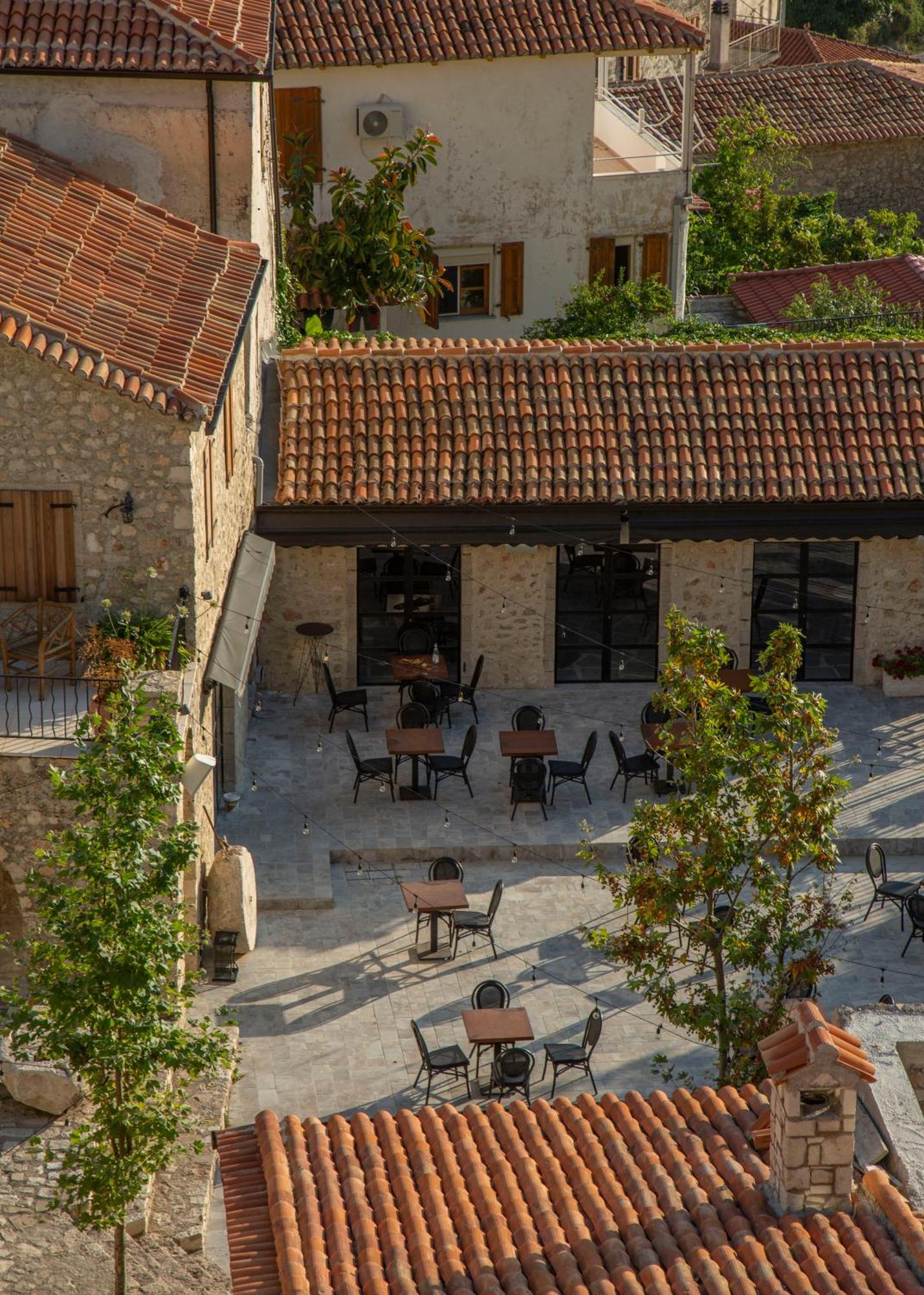 Hotel Zoe Hora Dhërmi Exterior foto